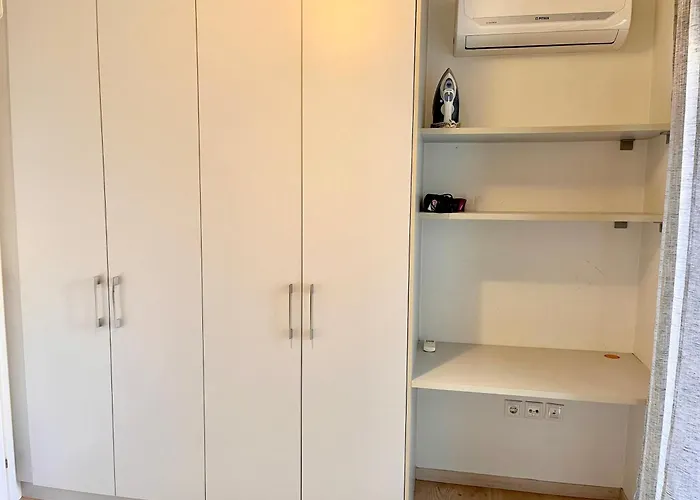 Elvita Apartments